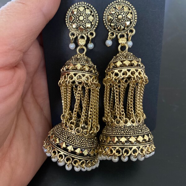 Antique gold Jhumka with chains