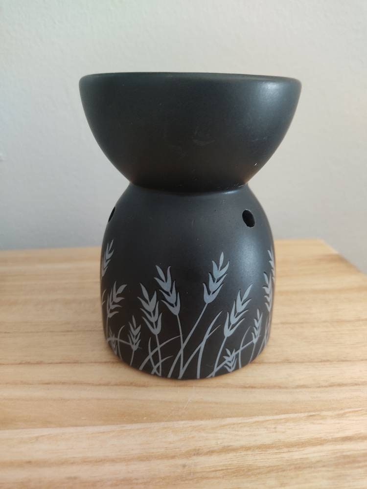 Ceramic Wax Melt / Oil Burner, Handmade and Available in Grey