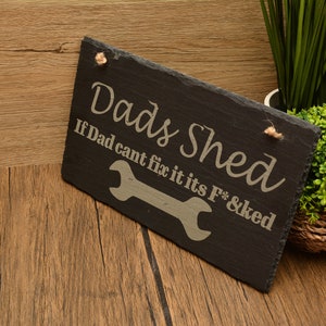 Lustiges Schiefer Vatertag Wandbehang Schild, rustikale Dad's Shed Geschenk, humorvolles Geschenk für Papa