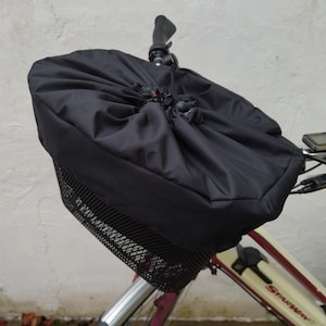 Removable waterproof bicycle basket bag with matching wallet, ideal for shopping and walking