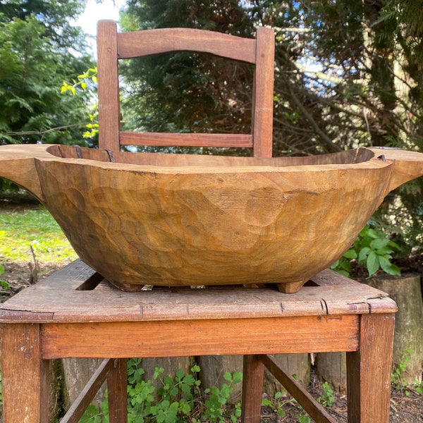 Vintage wooden dough bowl, Hand carved bowl with carved legs with old repairs, RaRe with legs!!!