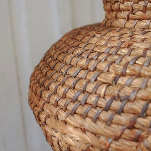 Vintage large basket, hand woven basket in a really good condition. image 3