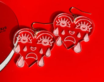 Lasergeätzte Lucite Crying Hearts