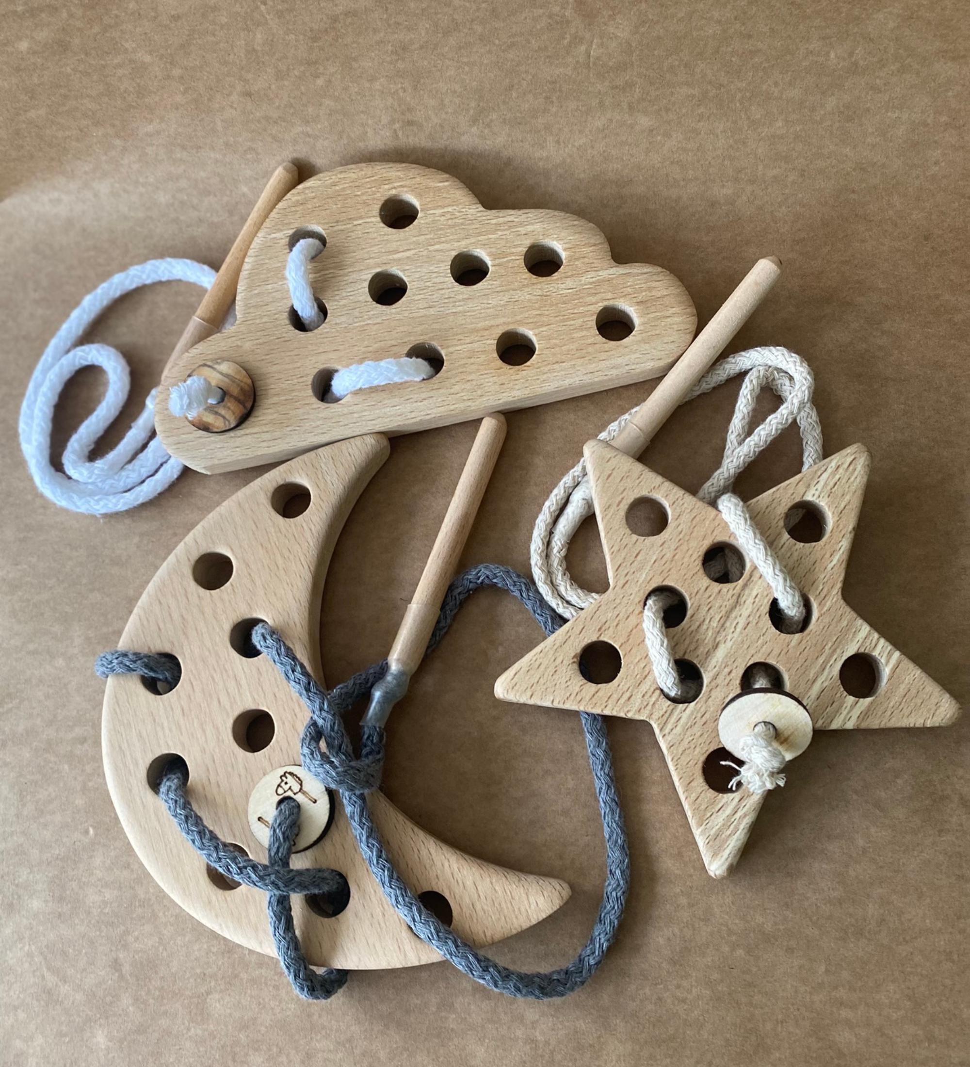 Montessori Wooden Lacing Toy Set - Educational Fine Motor Skills Toy ...