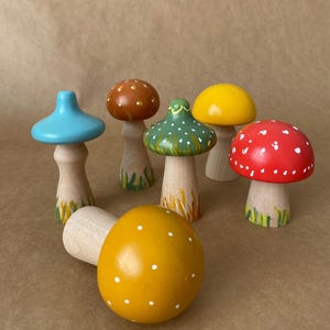 Wooden Mushroom Toys - Colorful Montessori Nature Play Set - Natural Wood Mushrooms for Imaginative Play - Perfect Gift for Kids*