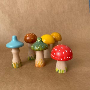 Wooden Mushroom Toys - Colorful Montessori Nature Play Set - Natural Wood Mushrooms for Imaginative Play - Perfect Gift for Kids*