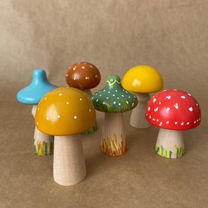 Wooden Mushroom Toys - Hand-Painted Montessori Nature Play Set - Natural Wood Mushrooms for Kids - Creative Waldorf Gift