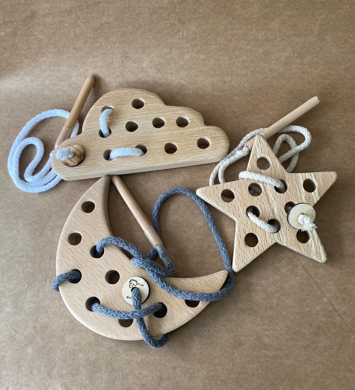 Montessori Wooden Lacing Toy Set - Educational Fine Motor Skills Toy ...
