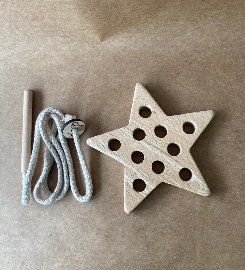 Photo inspiration: Montessori Wooden Lacing Toy Set Educational Fine Motor Skills Toy Photo Inspiration