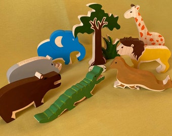 Safari Wooden Animal Toy Set – Handmade Montessori Figures for Creative Kids Room Decor