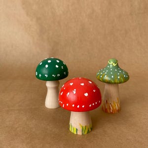 Wooden Mushroom Toys - Hand-Painted Montessori Nature Play Set - Natural Wood Mushrooms for Kids - Creative Waldorf Gift
