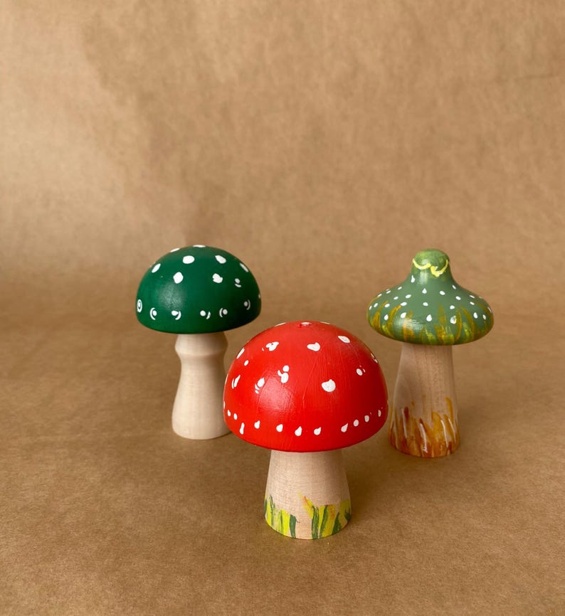 Wooden Mushroom Toys - Hand-Painted Montessori Nature Play Set - Natural Wood Mushrooms for Kids - Creative Waldorf Gift