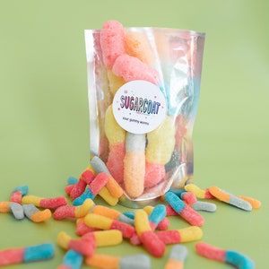 Freeze dried sour gummy worms • freeze dried worm • freeze dried candy • freeze dried treats • freezedried