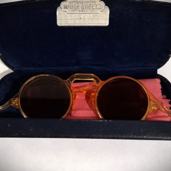 Antique Small Sunglasses Optician's Company Labeled Case & Cloth Possibly Celluloid READ DESCRIPTION