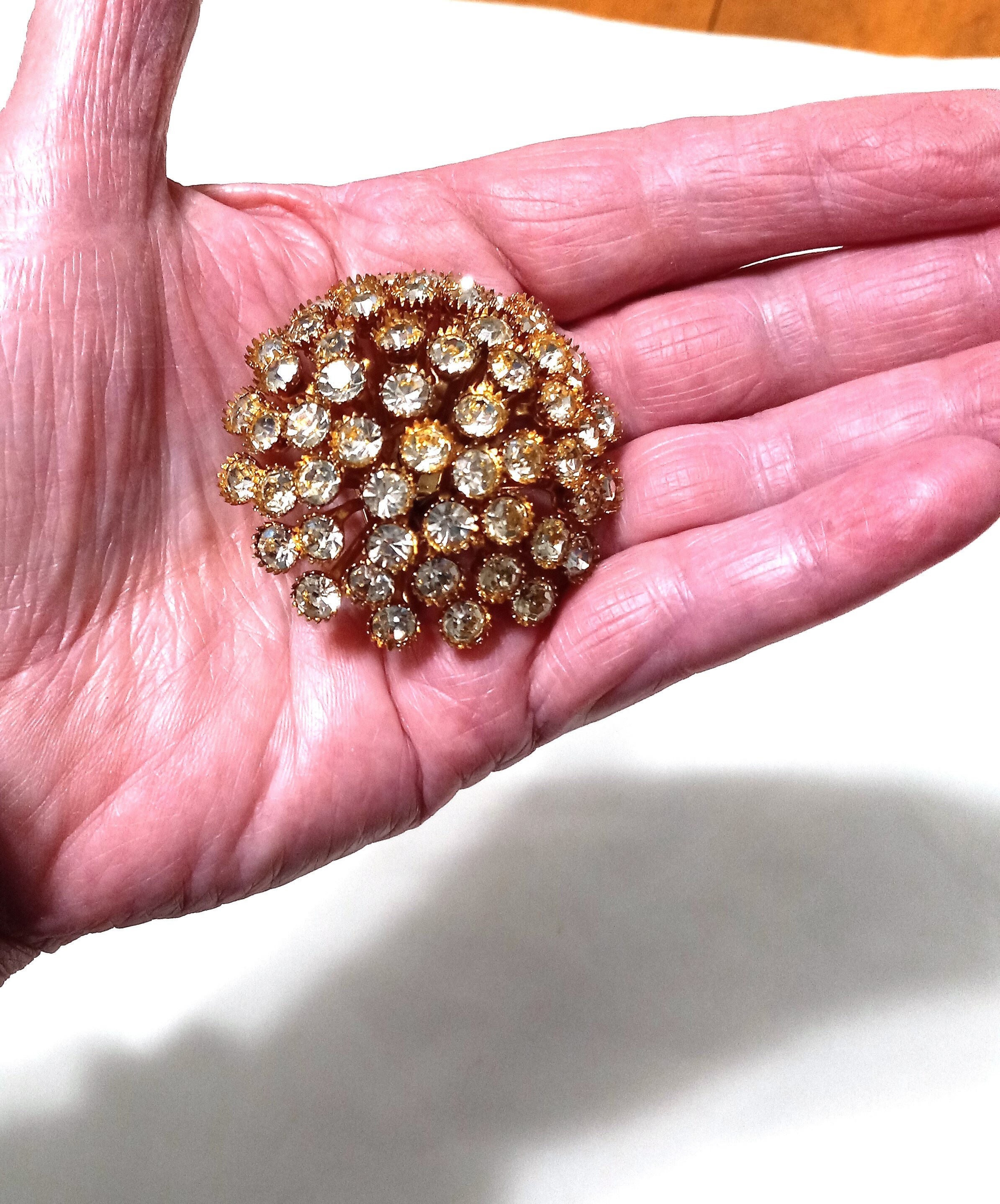 Broche Vintage Années 1960 – Strass Blanc Et Vert, Dôme 3 Cm, Style Rétro Chic
