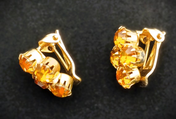 Vintage Sparkling Gold Glass Clip On Earrings - image 4