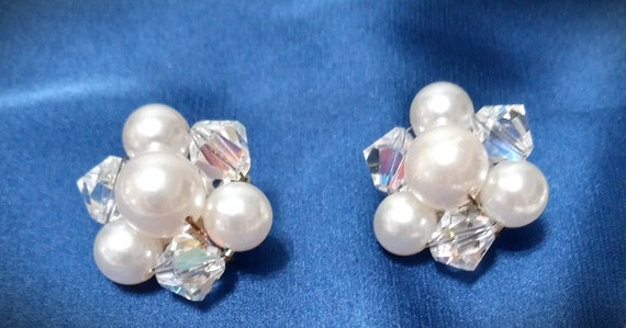 Vintage Imitation Pearls & Clear Aurora Borealis … - image 4