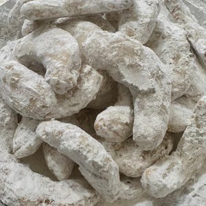 Pecan Nut Cresent