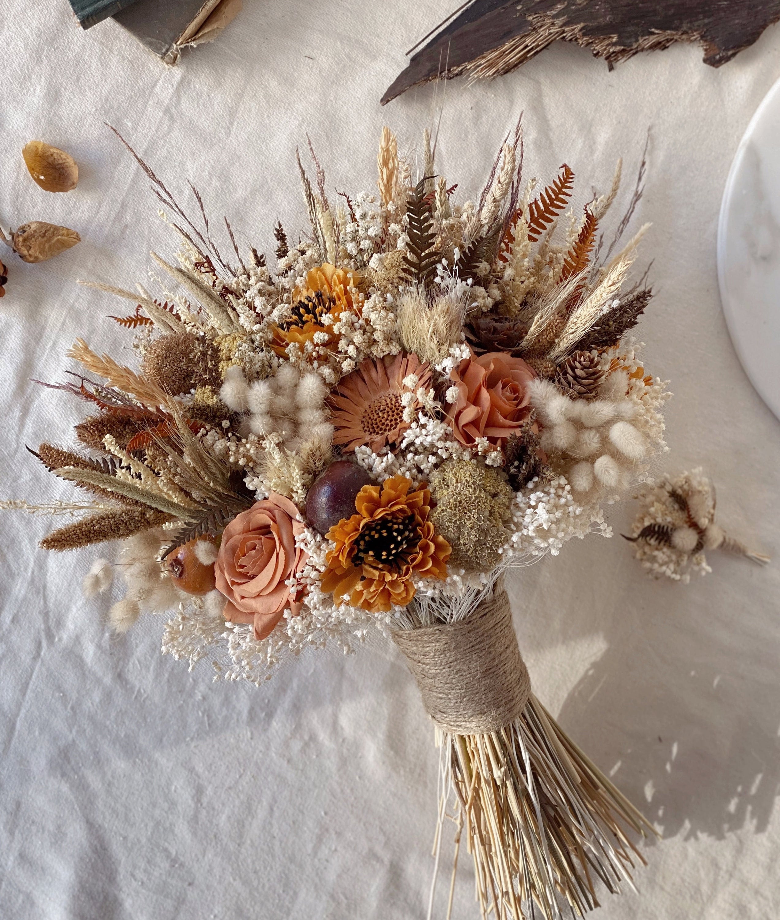 White Natural Color Bouquet Of Small Reed Grass Dried Flower