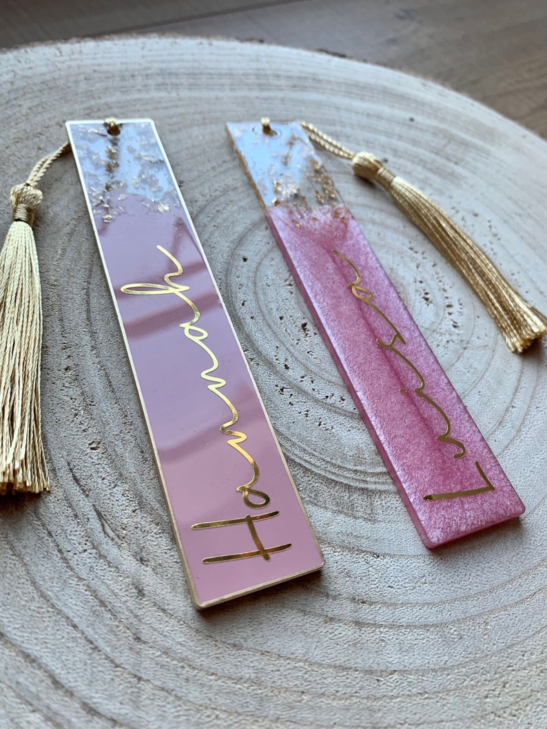 Lesezeichen personalisiert aus Epoxidharz in Pink und Gold Geschenk für Leser und Leseratten Resin Bookmark Bild 7