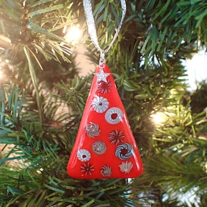 Rot mit wirbelt verschmolzenen Glas Weihnachtsbaum Ornament | Bunte Fusing Glas Weihnachtsbaum Ornament | Weihnachten Wohnkultur | Urlaub Dekor