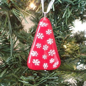 Geschmolzenes Glas Weihnachtsbaum Ornament | Rot und Weiß Weihnachtsdekor | Urlaub Wohnkultur | Weihnachtliche Wohndekoration