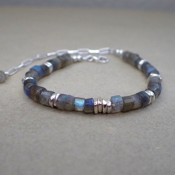 Magnifique bracelet labradorite et argent Karen Hill Tribe | Bracelet de superposition réglable perlé | Cadeau pour elle