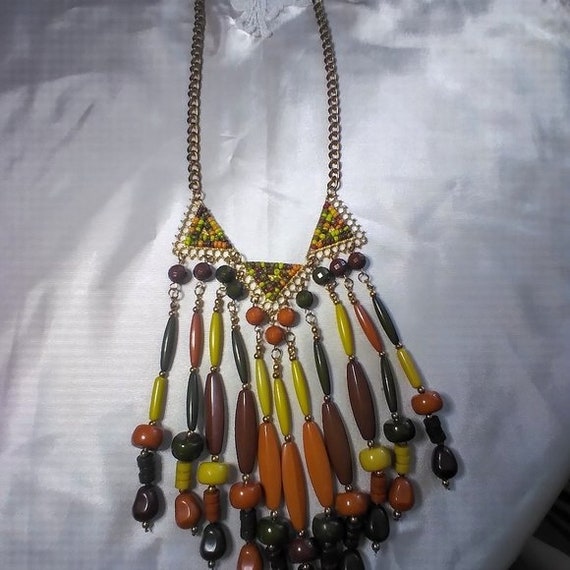 Beautiful Exotic Beaded Necklace - image 10