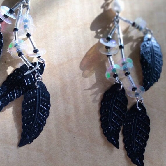 Beaded with Sequence Crow feather Pierced earring… - image 9