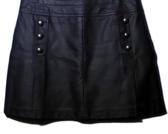 Forever 21 Women's Black Faux Leather Mini Skirt Size: 28 /M