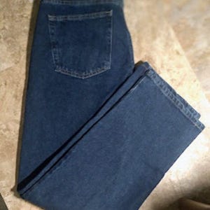 NWT Wrangler Men's Five Star Premium Denim Relaxed Fit Jeans Size: 33 X 32 image 3