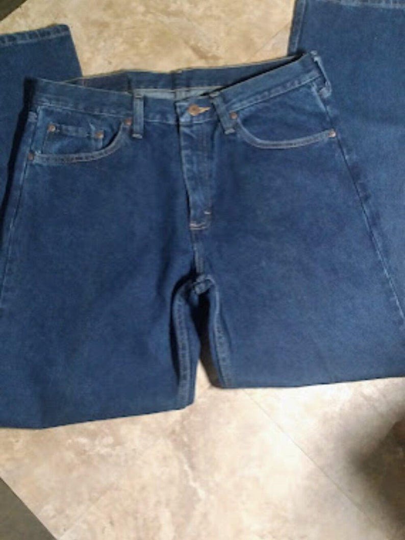 NWT Wrangler Men's Five Star Premium Denim Relaxed Fit Jeans Size: 33 X 32 image 1