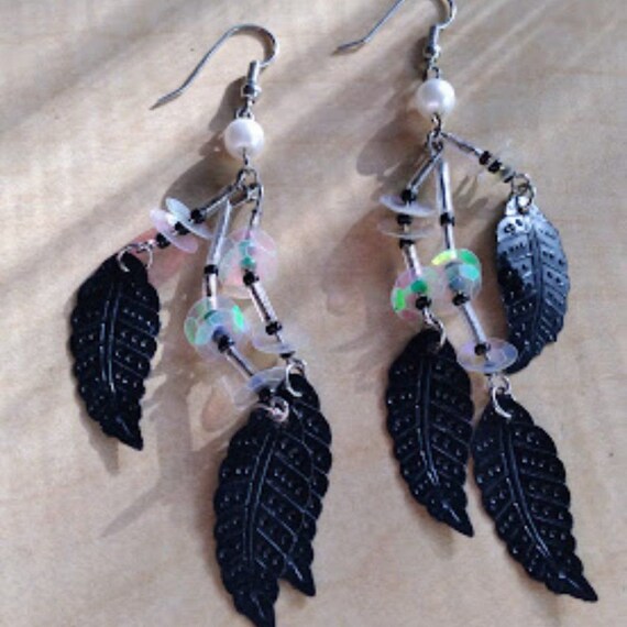 Beaded with Sequence Crow feather Pierced earring… - image 7