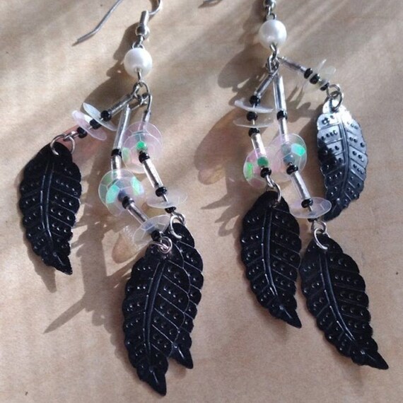 Beaded with Sequence Crow feather Pierced earring… - image 8