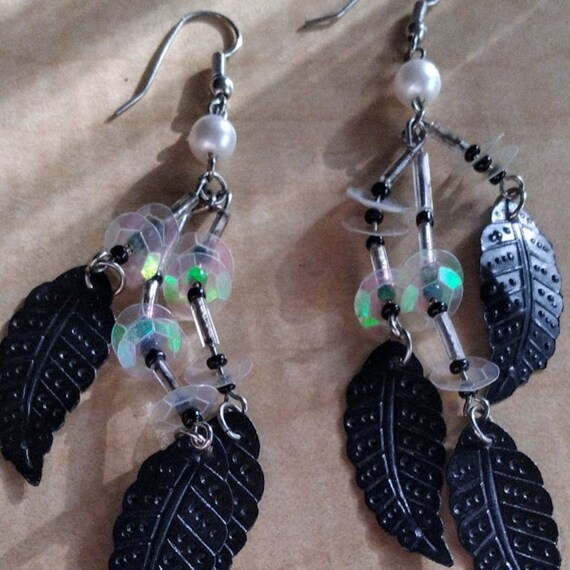 Beaded with Sequence Crow feather Pierced earring… - image 4