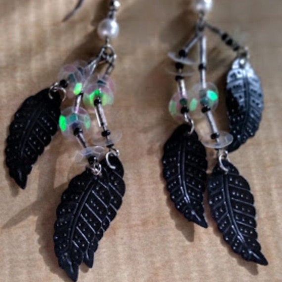 Beaded with Sequence Crow feather Pierced earring… - image 5