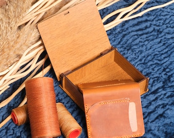 Handmade Leather Bifold Wallet, Minimalist Front Pocket Wallet