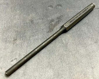 MADE In USA. Vintage SNOP-On Starter Punch 5/16". Long 8 3/4". New in Excellent condition 5/5. Black.