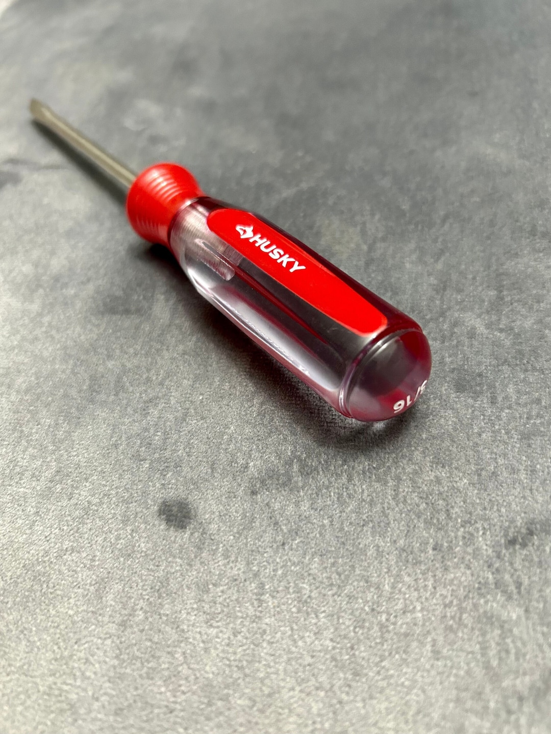 MADE IN USA. Vintage Husky Screwdriver Flat 3/16. 8 Long. 1000014552 A F. Used in Perfect