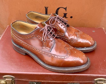VINTAGE BROGUES - Men&#39;s Classic High Quality Wingtip or Brogue Shoes in Brown Leather Upper & Sole by Jonelle. Made in England - Size UK 8