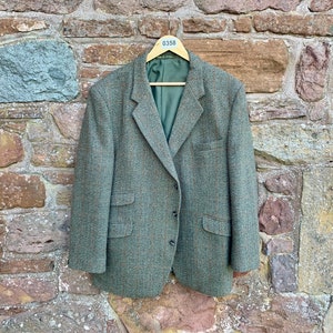 TWEED HACKING JACKET Stylish Vintage Button 