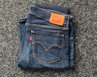 LEVI'S - Vintage Preloved Levi's Denim Jeans. Model 711 SKINNY - W27 L 32