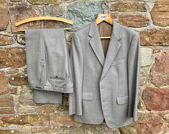 MAGEE ENGLISH SUIT - High Quality Vintage Retro 2 piece high quality Single Breasted English suit by Magee circa 1970s 1980s