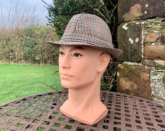 Vintage Gentleman's Trilby or Fedora check Country Hat with Feather by Dunn & Co - Size 6 and 5/8 OR 54 cms. Made in Britain