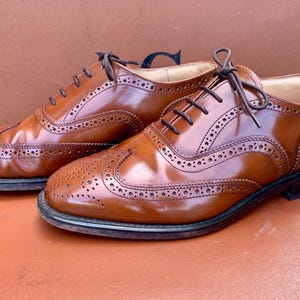 VINTAGE BROGUES – klassieke hoge kwaliteit vleugeltip- of brogueschoenen heren in bruin leren bovenwerk en zool van Roland Cartier – maat UK 7