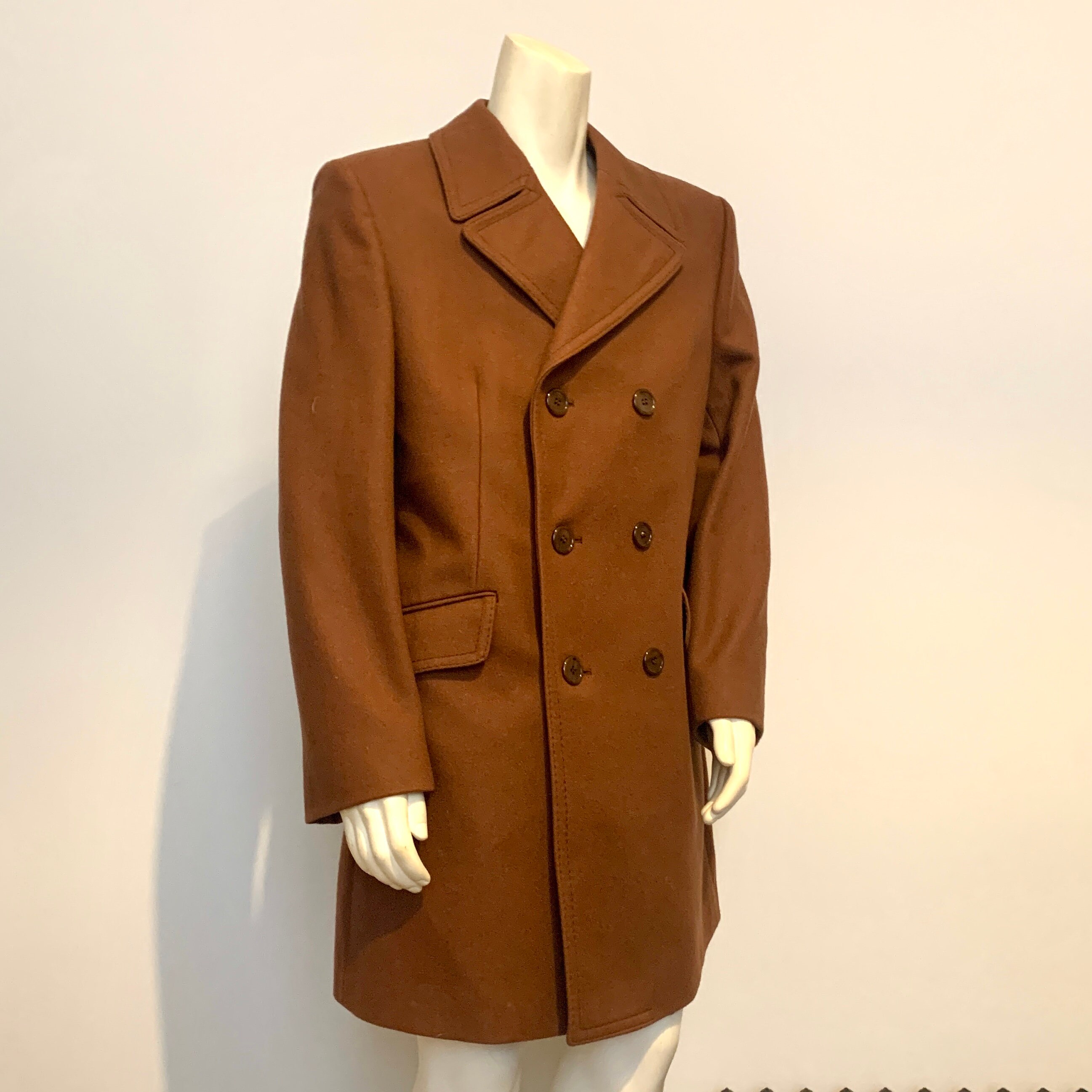 CLASSIC GENTS OVERCOAT / Vintage English Men's Crombie Style Double