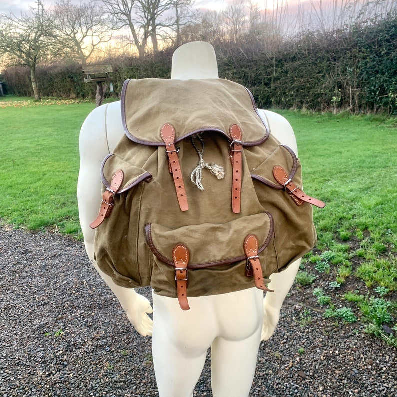 VINTAGE BRITISH RUCKSACK Vintage Retro Framed Khaki Rucksack Etsy