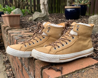 LEATHER CONVERSE High Tops - Retro Unisex All Star Boots with Leather Uppers - Size uk 7