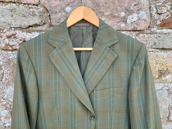 DUNN Co BRITISH Chaqueta clasica britanica Dunn and Co de 3 botones Check Hacking o Sports alrededor de los anos 1960 o 1970