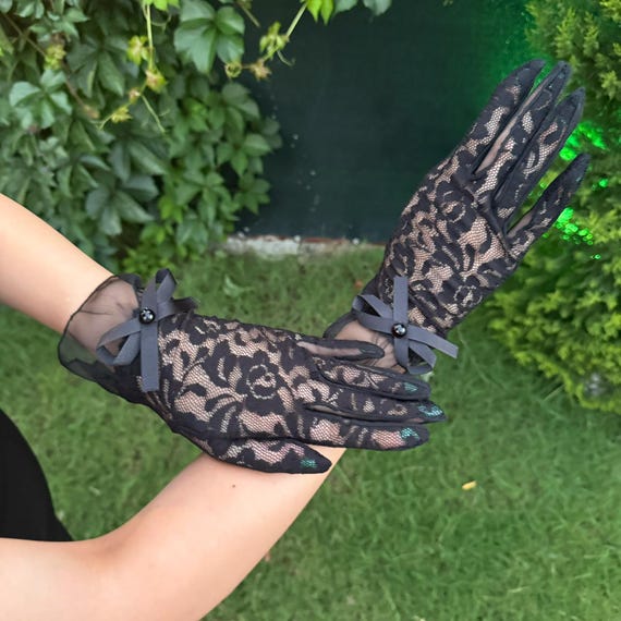 Guanti In Pizzo Nero Da Sposa | Guanti Eleganti Ricamati, Taglia Unica, Per Feste E Halloween - Foto 4